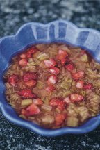 Rabarbrasuppe med jordbar 144 0.0x0.0x1097.8909090909087x1648.0 q85