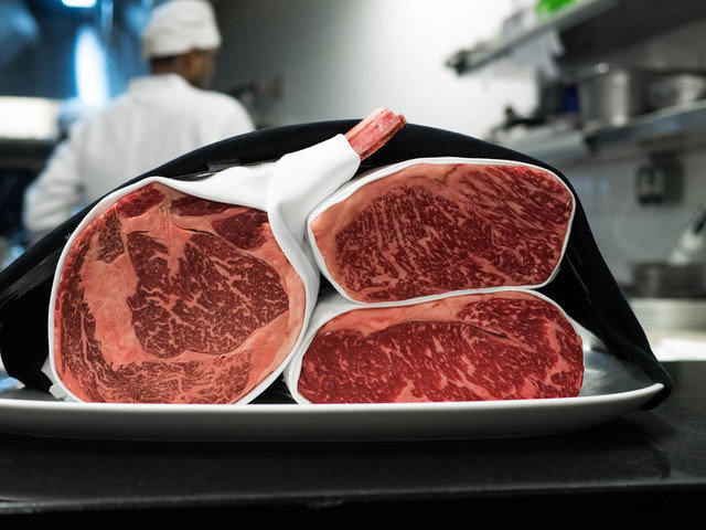 Meat 640 0.0x0.0x4557.0x3418.0 q85