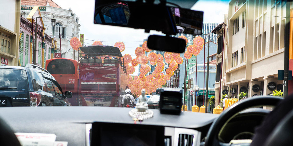 Taxiview 960 14.396875000000001x0.0x4549.4125x2281.0 q85