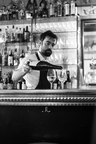 Cb barkeeper bw 320 0.0x0.0x2941.734375x4404.0 q85