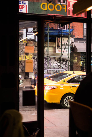 Wa entrance yellowcab 320 363.890625x0.0x2963.109375x4436.0 q85