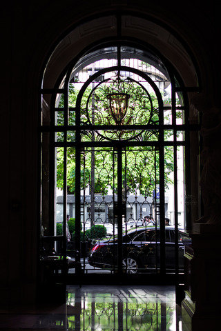 Lecinq entrace 1 of 1 320 375.484375x0.0x3053.8278320312497x4577.0 q85