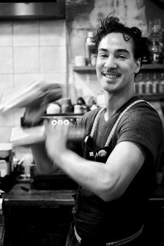 Bartender 320 120.0x0.0x1368.0x2048.0 q85